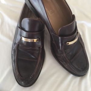 GUCCI Women’s Brown leather loafers